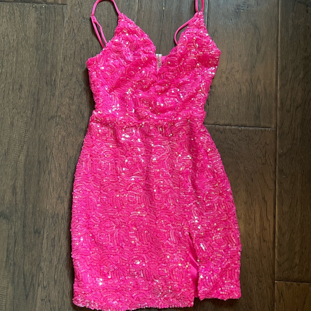 Lucy in the Sky. Never worn hot pink formal mini dress. Size XS